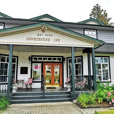 Courthouse Inn Revelstoke Exteriér fotografie