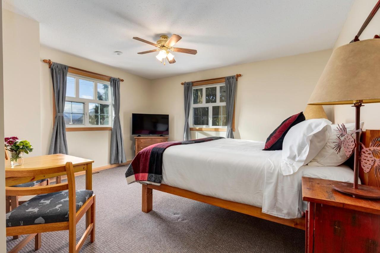 Courthouse Inn Revelstoke Exteriér fotografie