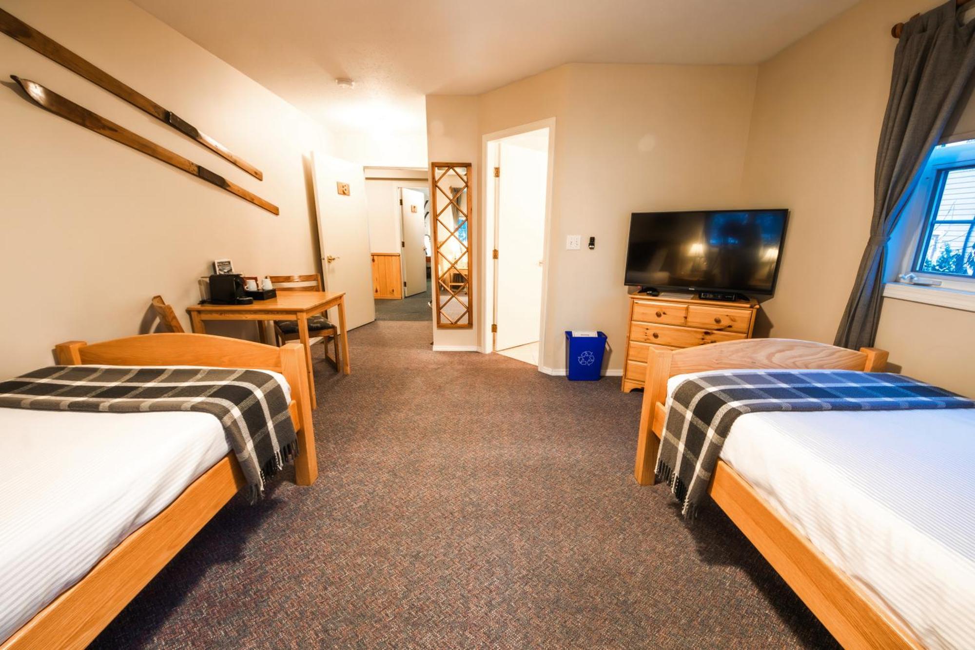 Courthouse Inn Revelstoke Exteriér fotografie